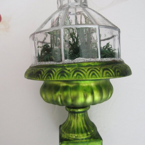 Vintage Terrarium Christmas Ornament, very unique,  matal hang tag, - Picture 5 of 6